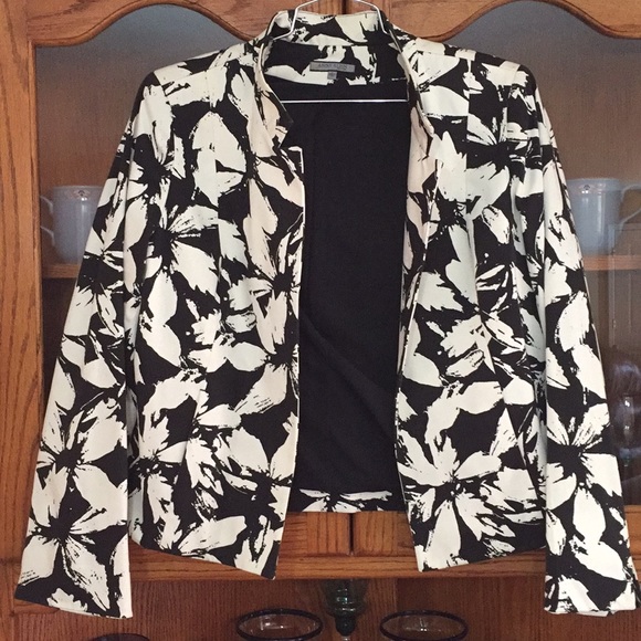 Anne Klein Jackets & Blazers - Anne Klein Lined Lovely Black/White Blazer Sz Lg